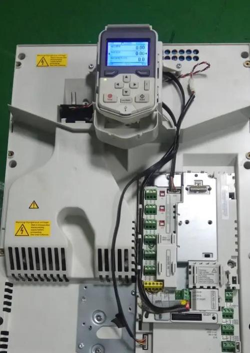 觸摸屏失靈，觸摸屏電腦